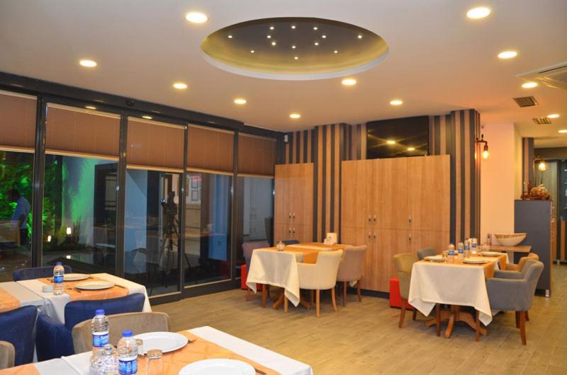 Otel Grand Lark Estambul Exterior foto