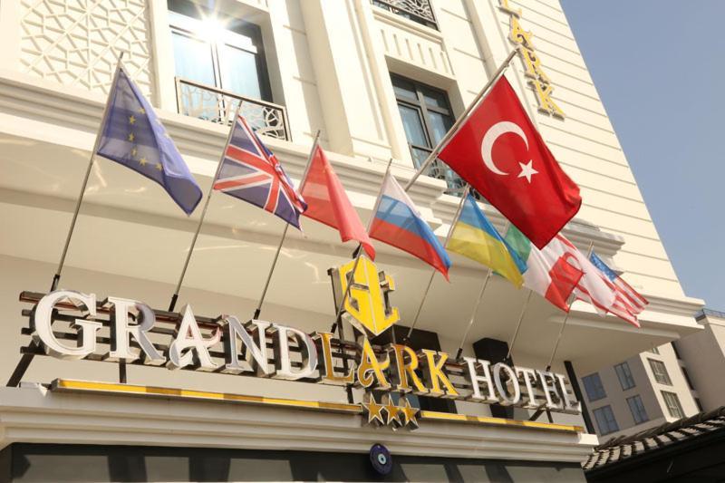 Otel Grand Lark Estambul Exterior foto