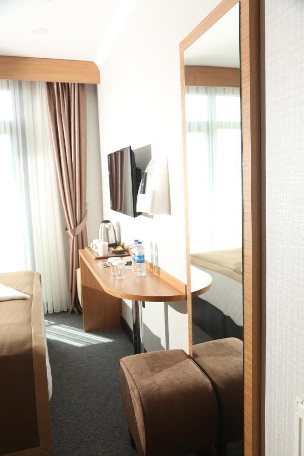 Otel Grand Lark Estambul Exterior foto